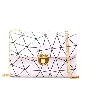 Geometric push lock chain bag in white and green